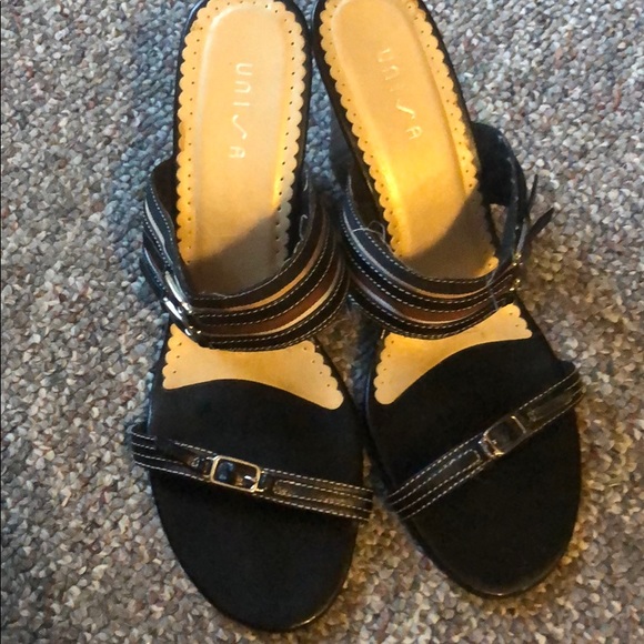 unisa shoes sandals